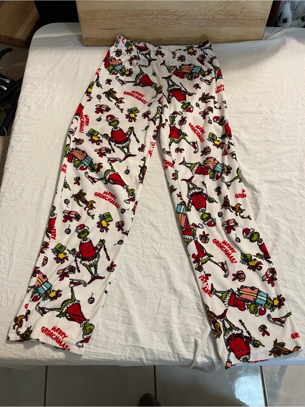 Kids White Grinch-Print Pajama Pants - Holiday Sleep Bottoms